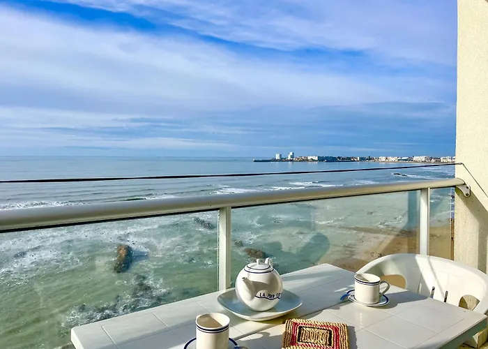 Joli Appartement Avec Vue Imprenable Sur La Baie Des Sables - 4 Pers